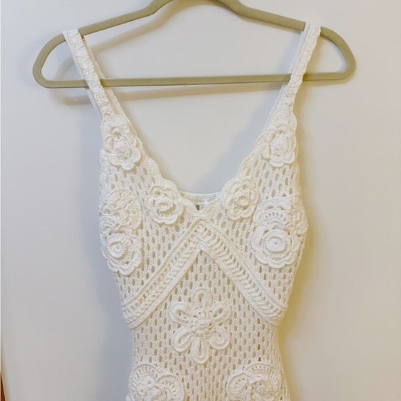 LOVESHACKFANCY Rohesia Appliquéd Crochet Dress - Picture 11 of 14
